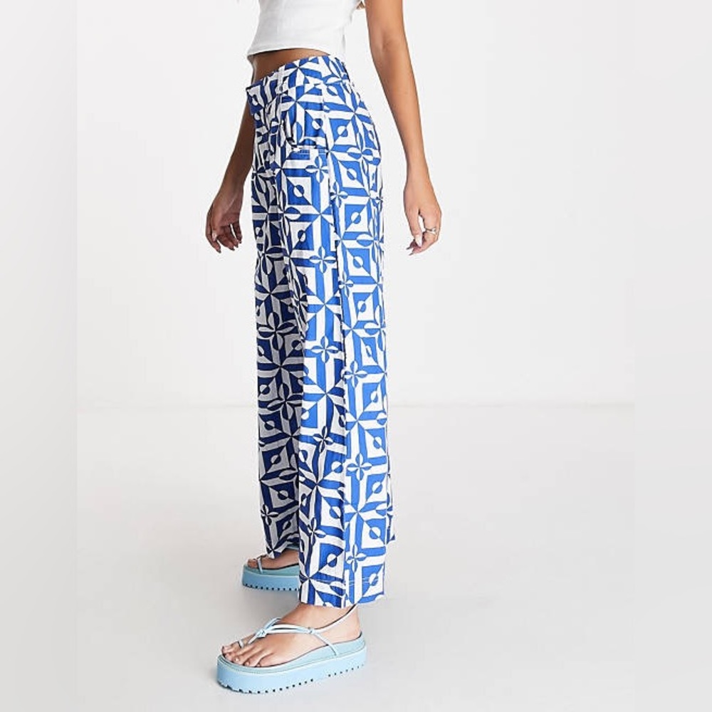 NWT Free People Cropped Spanish Tile Cropped Pants